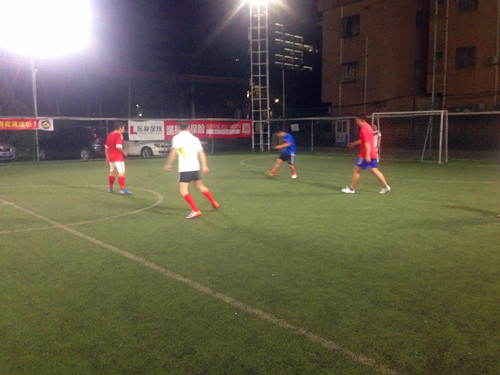 本所律师参与南海区司法系统足球友谊赛_副本.jpg 本所律师参与南海区司法系统足球友谊赛_副本.jpg